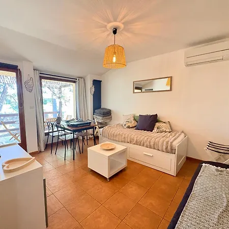 Mini-villa Climatisee Avec Terrasse, Piscine- Proche De Cupabia- Corse Du Sud Dom wakacyjny